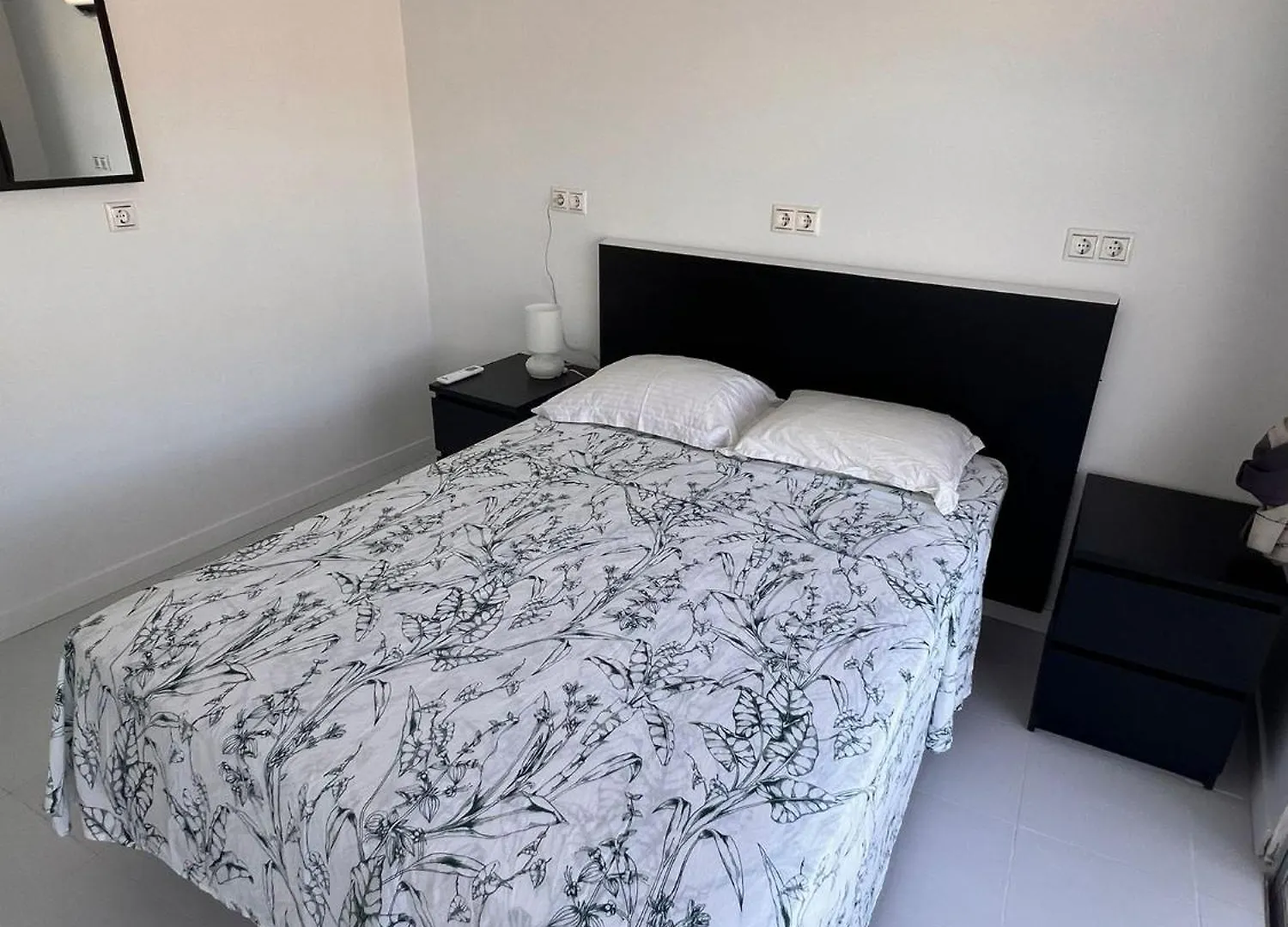 Puerto Banus Jacuzzi Close To Breath And Marbella Arena Spanien